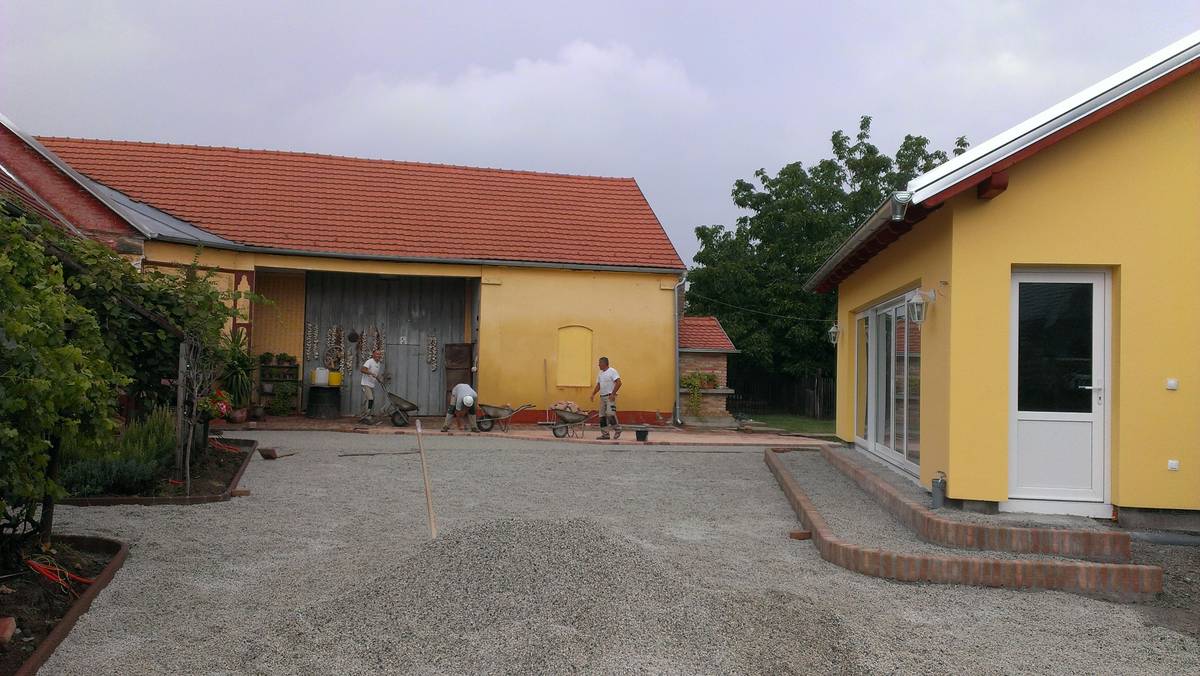Uređenje pristupnog platoa – Bazen Popovac