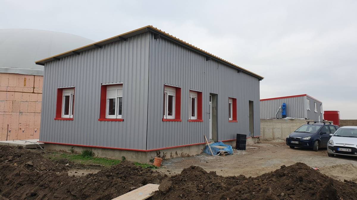 Upravna zgrada sa fasadnim oblogama – BPS Melenci