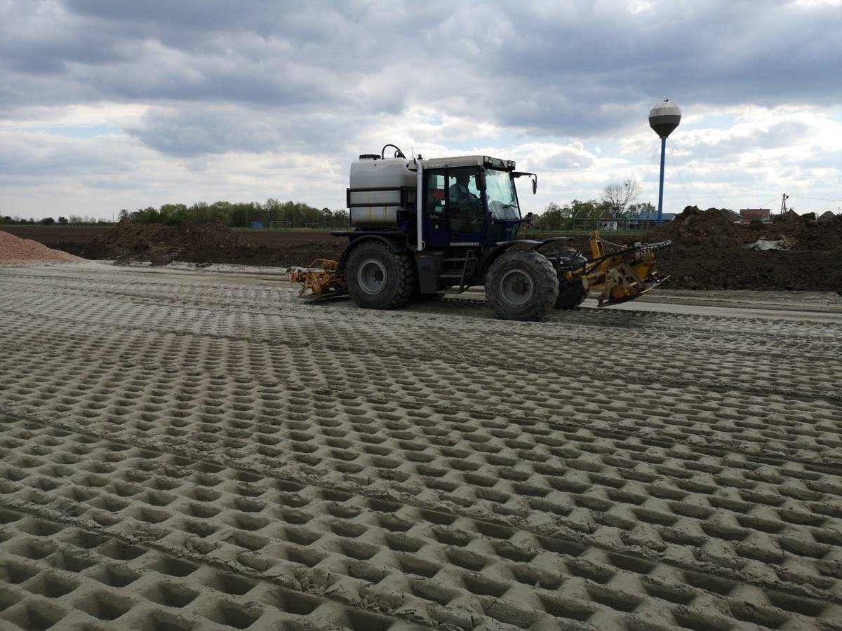 Uređenje manipulativne površine i pristupa – BPS Vinex