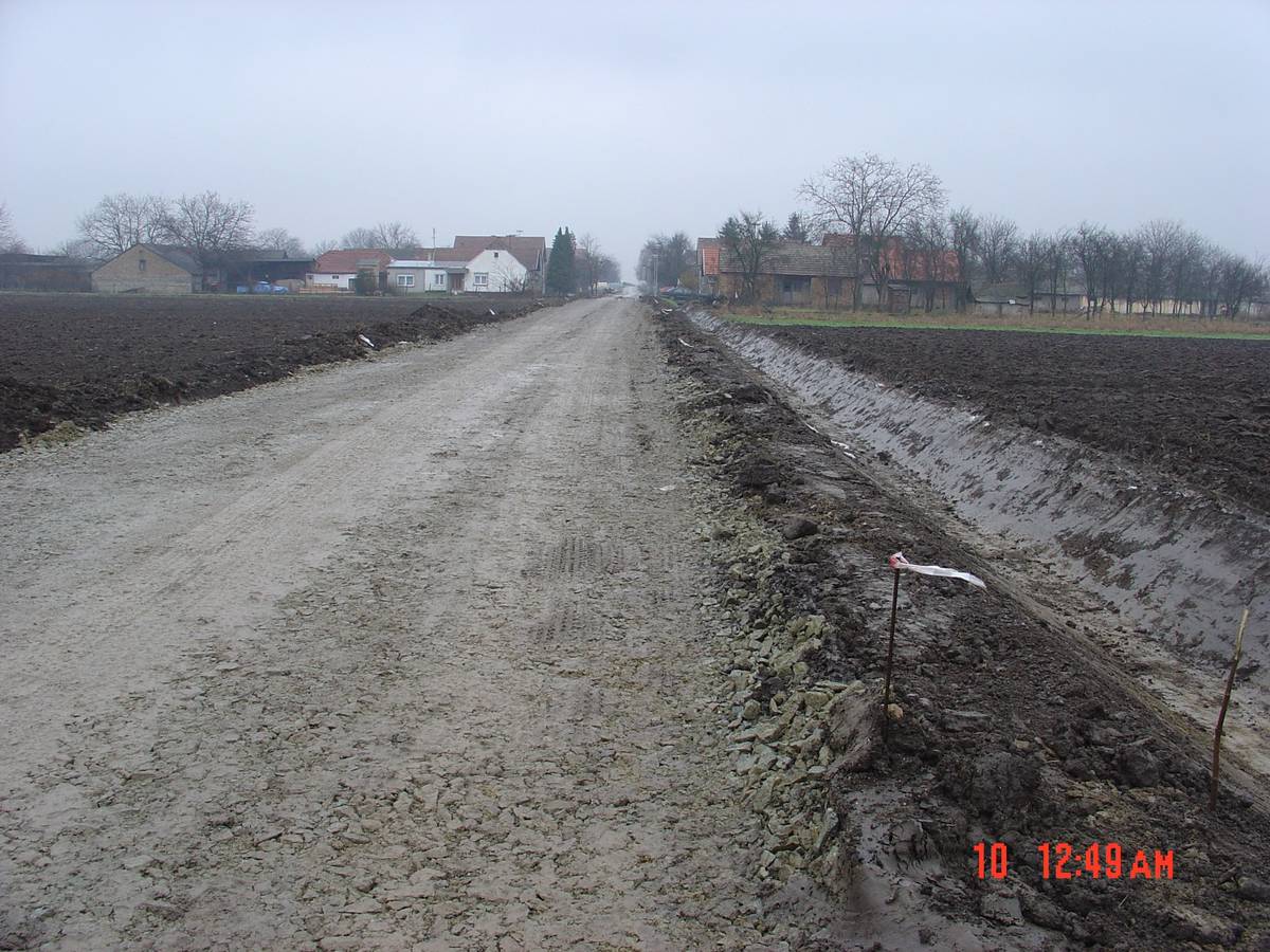 Prilazna cesta – završeni pogled prema naselju