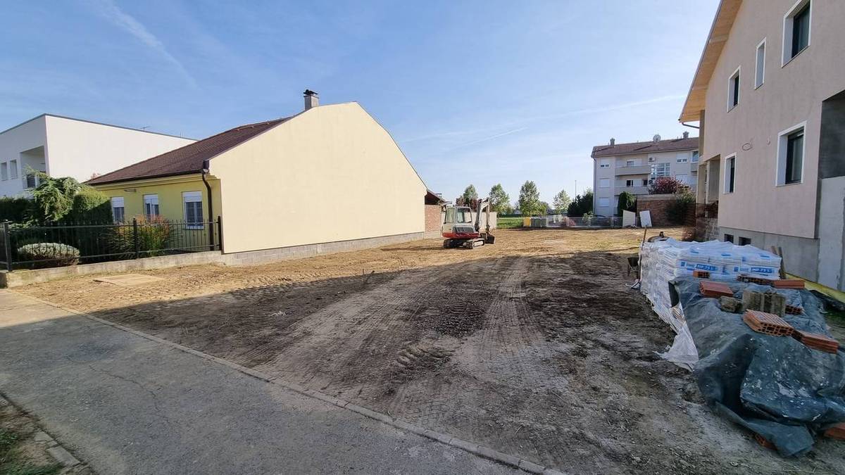 Priprema parcele – Stambena zgrada s tri stambene jedinice Osijek