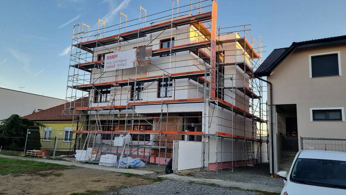 Fasada u izvedbi – Stambena zgrada s tri stambene jedinice Osijek