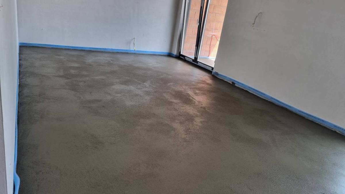Glazure u interijeru – Stambena zgrada s tri stambene jedinice Osijek