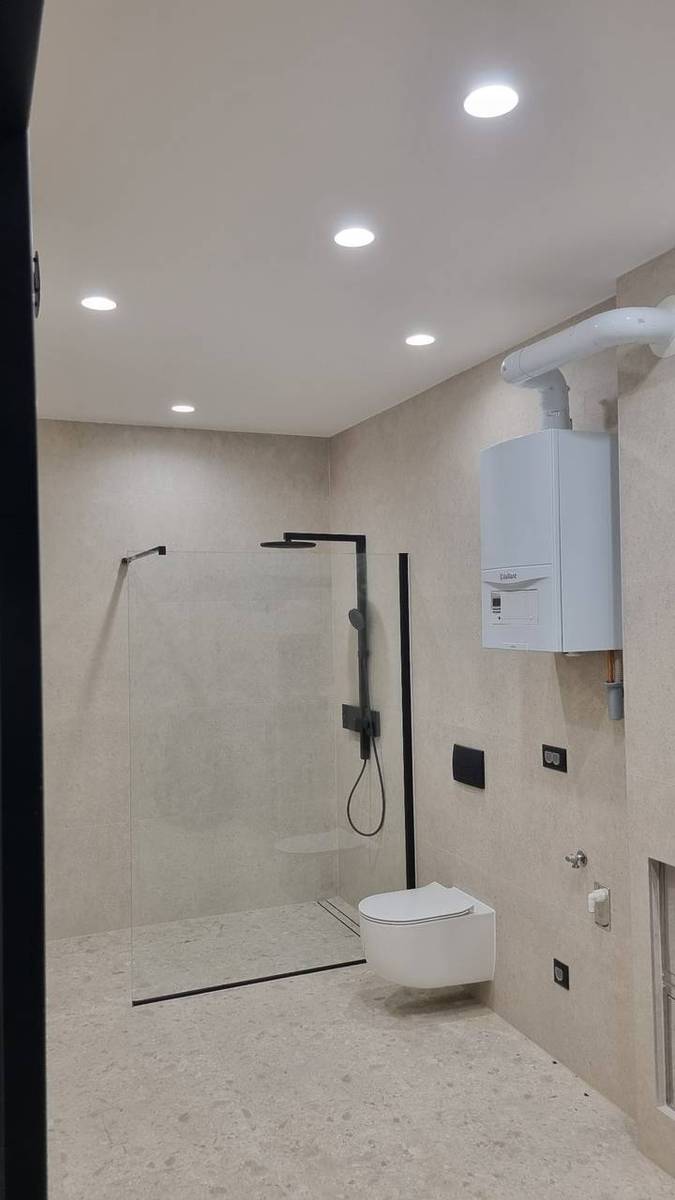 Završen sanitarni prostor – Stambena zgrada s tri stambene jedinice Osijek